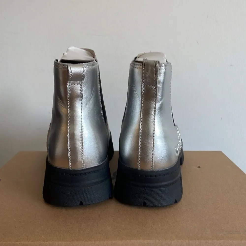 UGG Ashton Chelsea Leather Kid’s Boots Silver US Kid 6Y/UK 5/EU 38